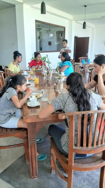 Akurala Beach Boutique Resort エクステリア 写真