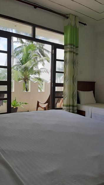 Akurala Beach Boutique Resort エクステリア 写真